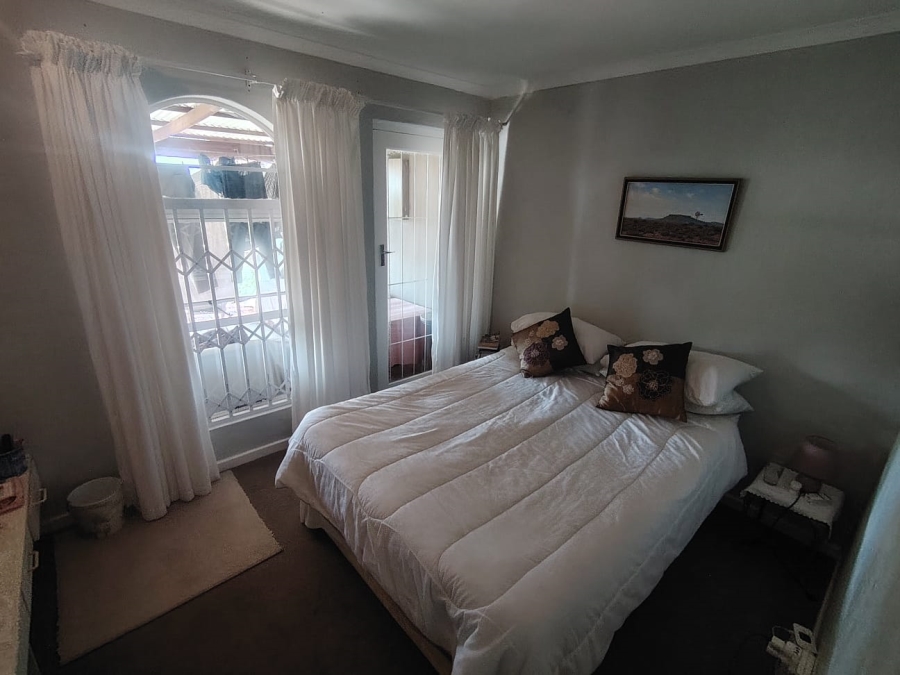 4 Bedroom Property for Sale in Wavecrest Eastern Cape